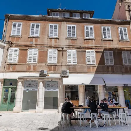 Hotel Deluxe Collection Kastel 4*