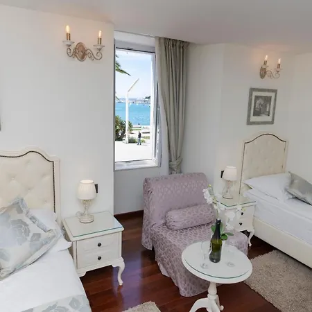 Deluxe Collection Kastel Hotel