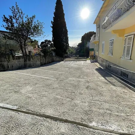 Deluxe Collection Kastel - Depadanse Ξενοδοχείο Σπλιτ