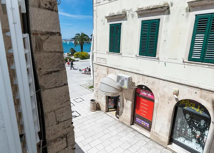 Deluxe Collection Kastel - Depadanse 4*